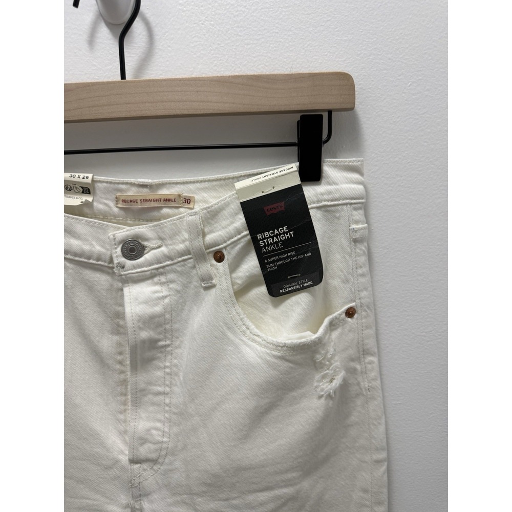 Levi's Ribcage Straight Ankle White Jeans Levis Size 30x29 NWT Flaw See Pics - Picture 3 of 13